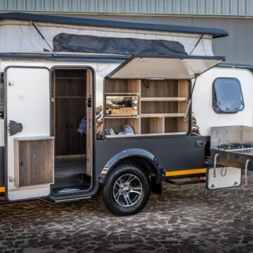 Stealth Bush Lodge Caravan