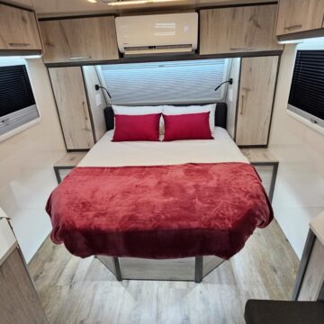 Cascade Bordeaux Caravan