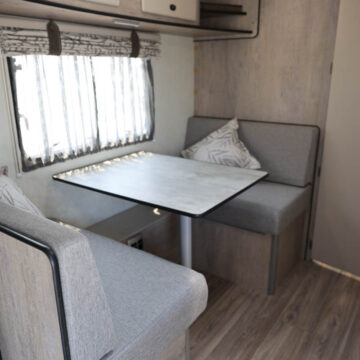 Quantum Pinnacle Caravan