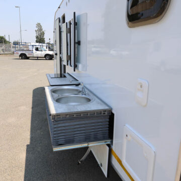 Quantum Pinnacle Caravan
