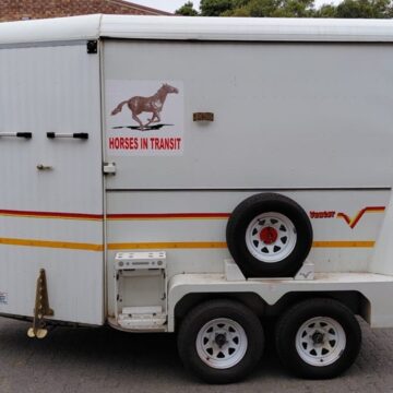 2016 Venter Royal Horse-Box (Spotless)