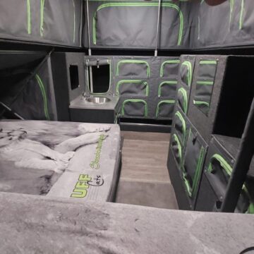 Tuff Cats Shumba 4 Max Caravan
