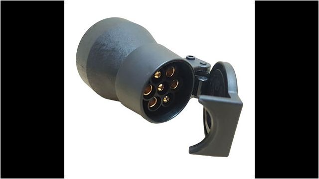 TrailSnap Magnetic Trailer and Caravan Plugs