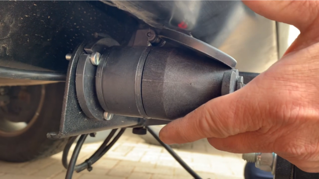 TrailSnap Magnetic Trailer and Caravan Plugs